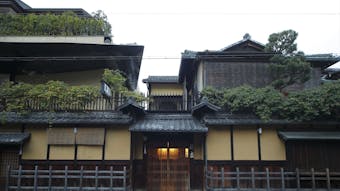 古都京都の中心に佇む老舗旅館