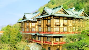美術工芸品の様な館に息づく優れた伝統とサービス