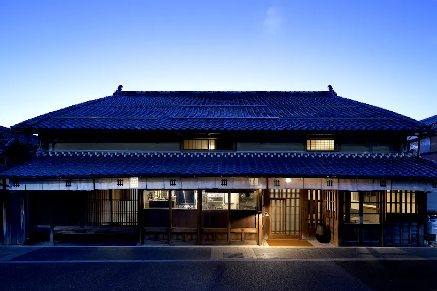 城下町全体をひとつの宿ととらえた新コンセプトホテル