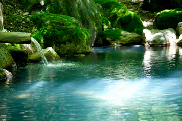 一度は入ってみたい。自然と一体になれる露天風呂がある宿6選