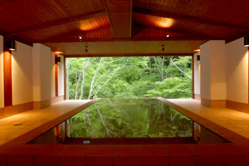 秘湯の雰囲気漂う、地産地消にこだわる宿