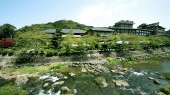 山草花の様な細やかなサービスと、充実の施設が魅力