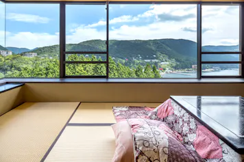 掘りごたつでホッとする、温もりの宿