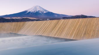日本の美しい景観を望む宿