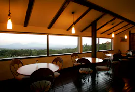 久住山麓の高原にある創作フレンチのオーベルジュ