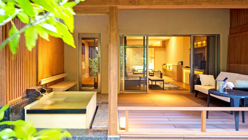 連泊して愉しみたい、伝統と自然を活かした和のリゾート