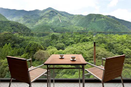 「ジョン・カナヤ」の精神を継承する渓谷の別荘