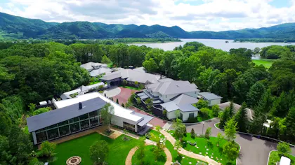 大人心を擽る体験と大沼の自然を間近に感じる美食の宿