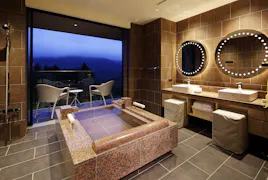 イタリアの伝統と洗練に囲まれて温泉&美食三昧の滞在を