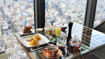 【滞在記】天空のダイニングとスパで過ごす安らかなひととき