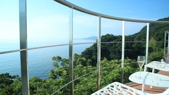 【体験記】海と空だけの絶景宿で女子旅を満喫