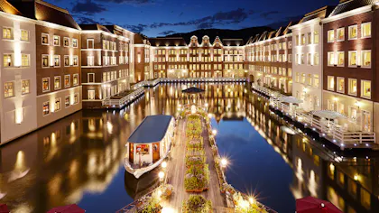 週末旅行に！海外気分を味わえるホテル４選