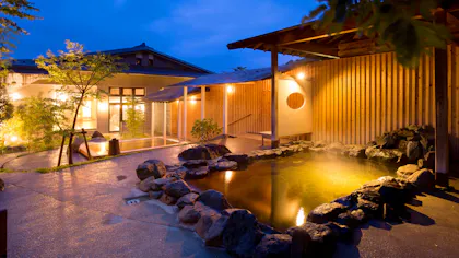 日本で唯一。源泉ミストサウナという贅沢