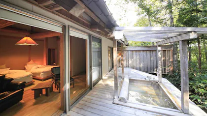 温泉も空間もひとり占め “全室離れ”の宿