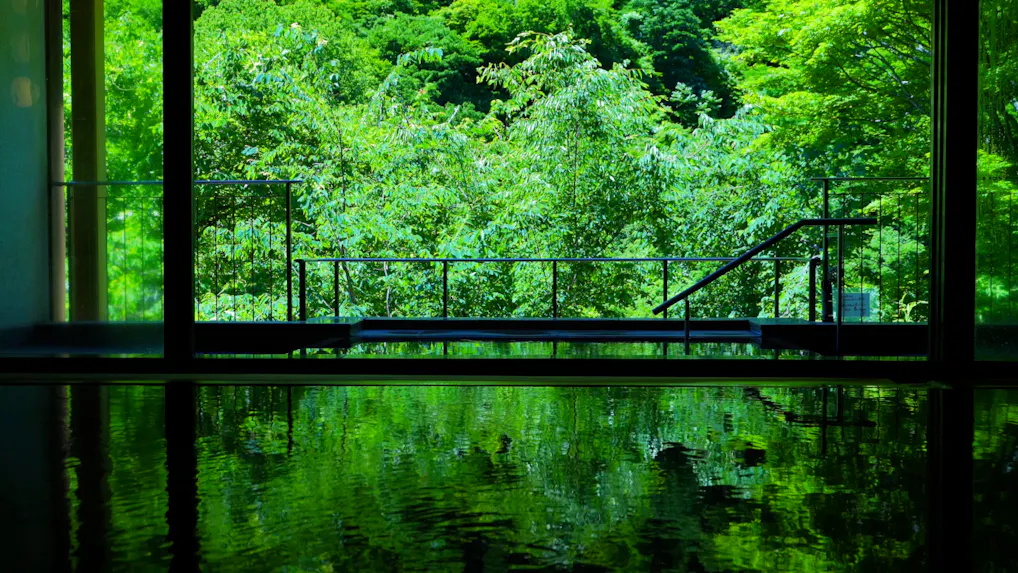 渓谷が魅せる四季の表情を間近に臨む信州の絶景宿
