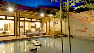 水をテーマにした、日光の奥座敷の宿