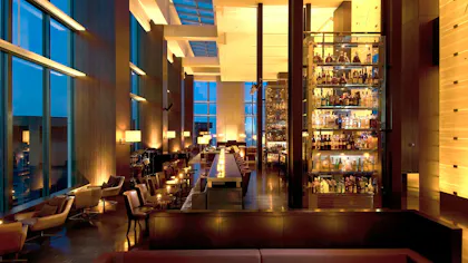 ベイエリアビューを独り占め！上質ラウンジで非日常を