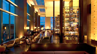 ベイエリアビューを独り占め！上質ラウンジで非日常を