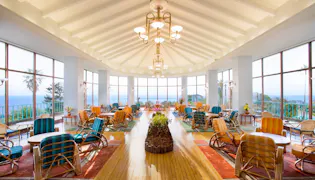 伊豆半島の絶景オーシャンビューと温泉を愉しむクラシックホテル