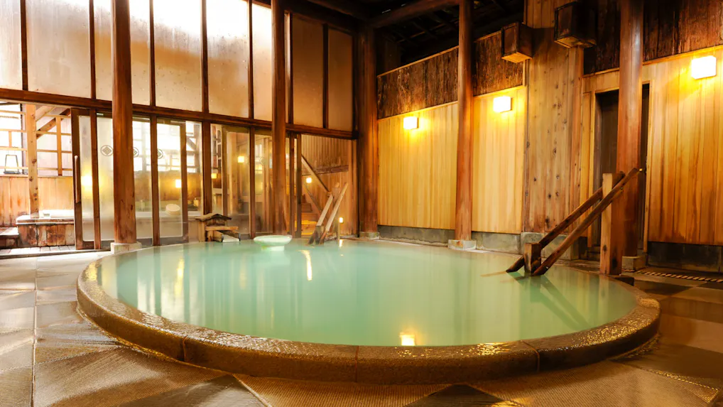 源泉掛け流しの温泉を楽しめる宿　草津編