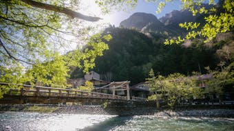 人気の避暑地“上高地”で初夏を感じる旅 3選
