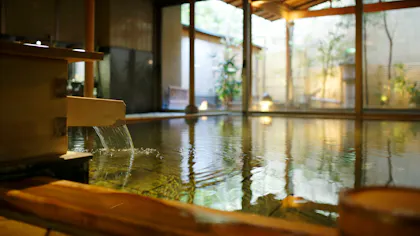 北陸有数の温泉地で、古趣と新風の漂う宿