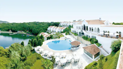 潮の香り爽やかな、伊勢志摩の南欧風リゾート