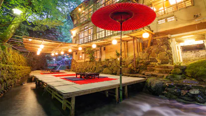 京都で夏の風物詩 川床 を楽しめる宿 5選 一休コンシェルジュ 京都で夏の風物詩 川床 を楽しめる宿 5選 一休コンシェルジュ