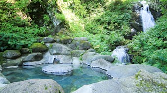絶景や泉質が魅力、夏に行きたい秘湯の宿