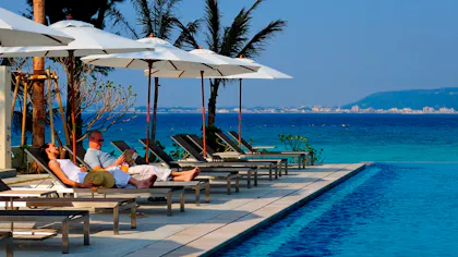 沖縄の太陽と海の恵みがくれるラグジュアリーウェルネス体験