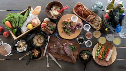 話題の「グランピング」と旨味溢れる肉料理を体験する旅