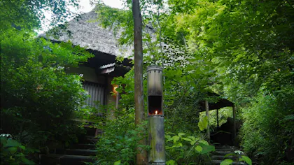 【取材】原風景を残す茅葺き屋根の宿で大切なものと向きあう