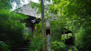 【取材】原風景を残す茅葺き屋根の宿で大切なものと向きあう