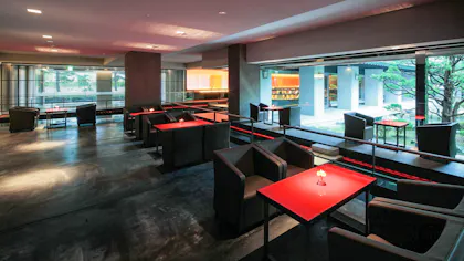 まるで美術館。意匠にこだわった大人の宿