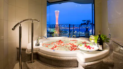 美しい夜景に癒されるホテルのビューバス　関西編