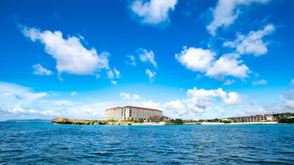 2018年8月、オープン！　2つの島にまたがるビーチリゾート