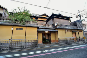 【取材】一度は泊まりたい、茶の湯の心を随所に感じる京都の老舗宿