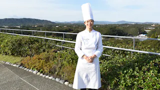 志摩観光ホテル初の女性総料理長・樋口宏江の料理哲学に迫る
