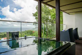 【取材】伊豆に誕生！絶景の中で掛け流し温泉を満喫する宿