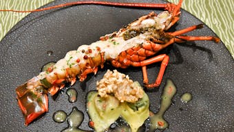 伊勢志摩の食材を取り入れたフレンチで贅沢気分