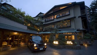 有馬の歴史宿で、ネオジャパネスクと金泉に浸る