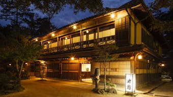 日本三景「宮島」の自然と旬の幸に巡り合う老舗宿