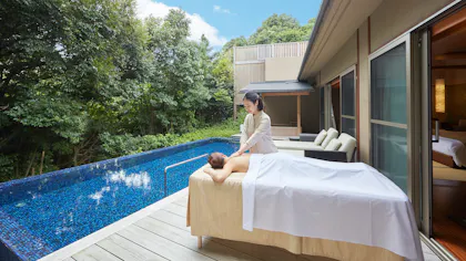 非日常の贅沢時間！お部屋でスパ体験できる宿3選