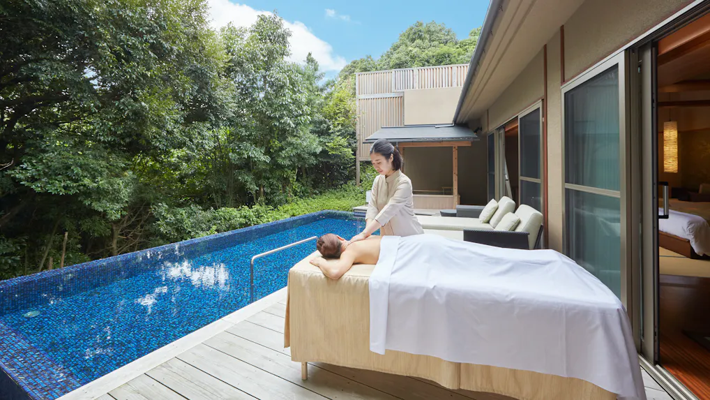 非日常の贅沢時間！お部屋でスパ体験できる宿3選