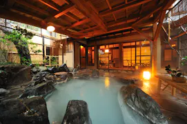 希少な泉質とこだわりの食を楽しむ大正ロマンの宿