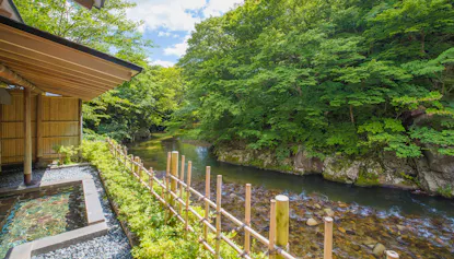 「1/ｆゆらぎ」に癒される渓流沿いの露天風呂　東日本編