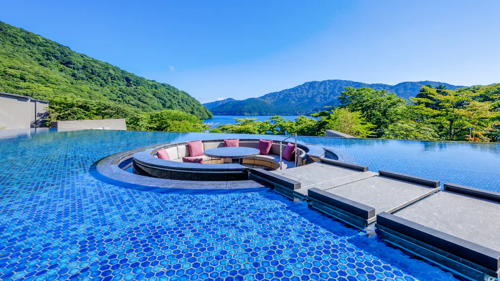 レイクビューの絶景を楽しめる湖畔の宿　東日本編