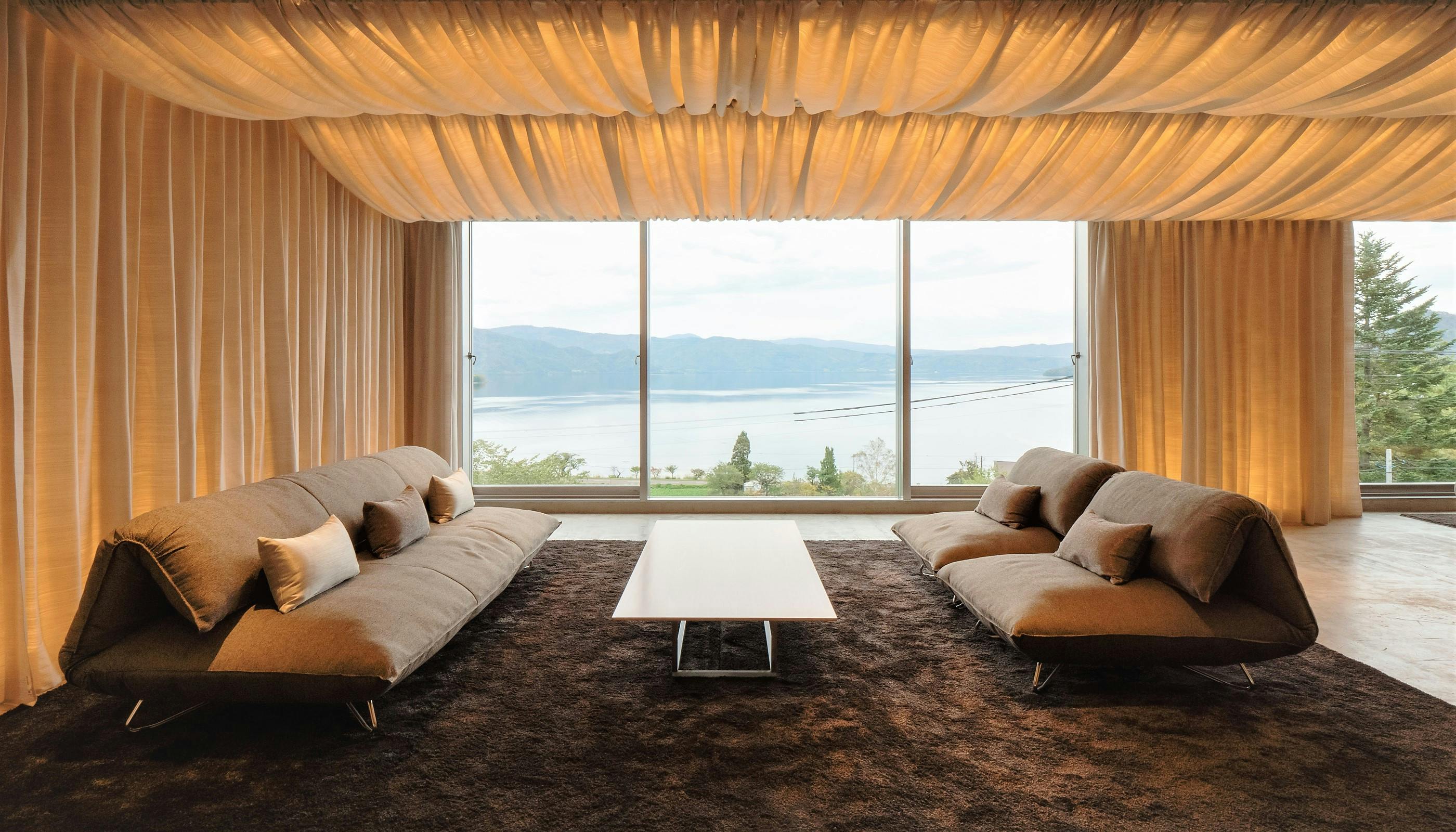 WE Hotel Toya - Dusit Collection | 洞爺湖を一望する「自然」と「和