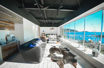 東京から約1時間で行けるリゾート地・葉山の貸別荘　4選