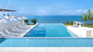 伊良部島に誕生！海と空を独占するラグジュアリーリゾート